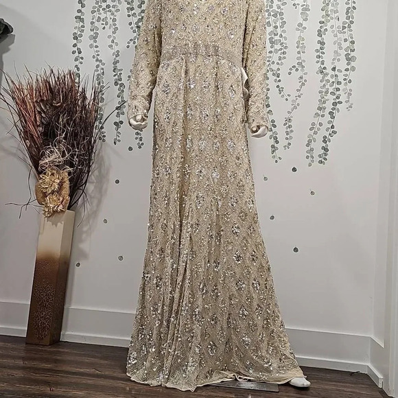 Mac Duggal GEOMETRIC EMBELLISHED EVENING GOWN Sz 16 - Picture 6 of 12